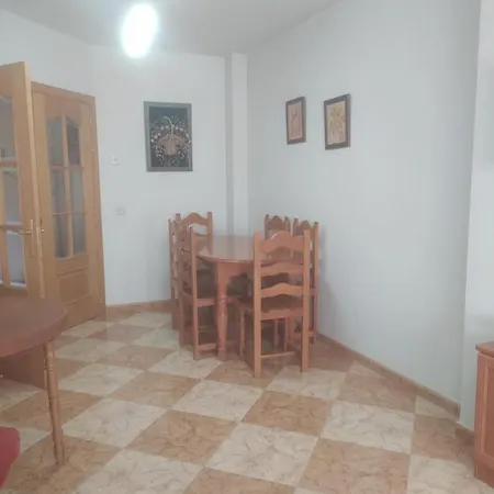 Vivienda Centrica En Navas