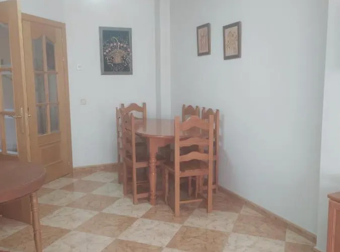 Vivienda Centrica En Navas